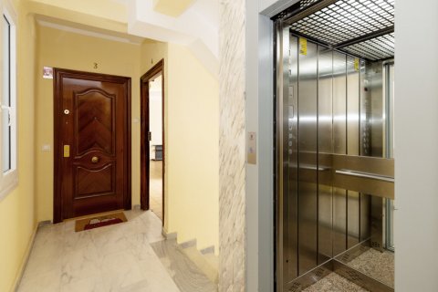 Apartment for sale Malaga, Spain 4 bedrooms, 120 sq.m. No. 109757 - photo 4