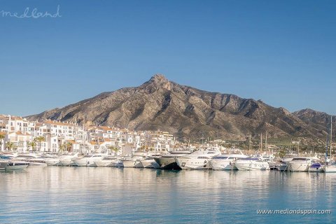 Appartamento in vendita Nueva Andalucia, Malaga, Spagna 4 camere da letto, 269 mq. N° 108869 - foto 12
