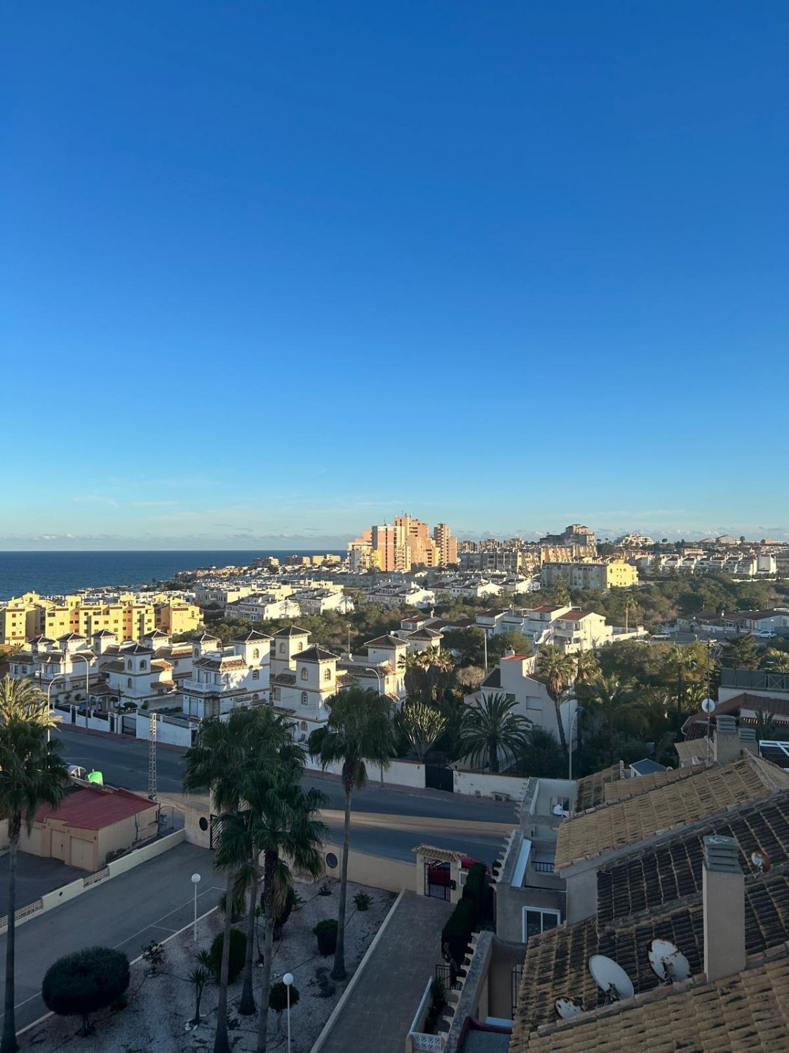 Lägenhet i Torrevieja, Alicante, Spanien 2 sovrum, 132 kvm. Nr. 115782