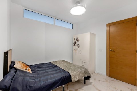 Apartment for sale Torrevieja, Alicante, Spain 3 bedrooms, 77 sq.m. No. 117270 - photo 13