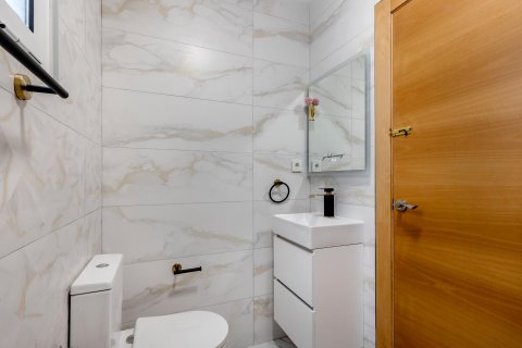 Apartment for sale Torrevieja, Alicante, Spain 3 bedrooms, 77 sq.m. No. 117270 - photo 8