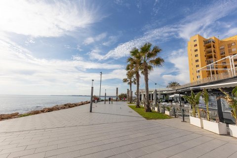 Apartment for sale Torrevieja, Alicante, Spain 3 bedrooms, 77 sq.m. No. 117270 - photo 1
