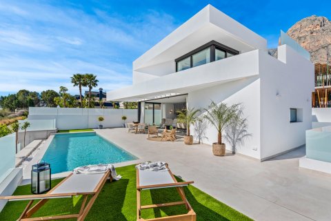 Villa till salu Polop, Alicante, Spanien 3 sovrum, 167 kvm. Nr. 95314 - foto 2