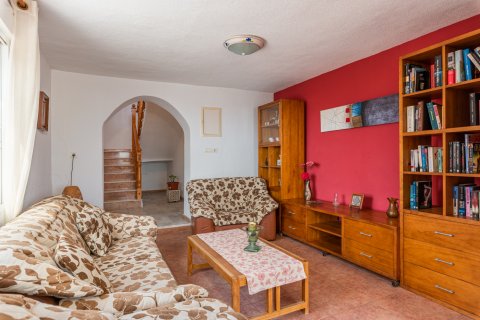 Продажа виллы в Гуардамар-дель-Сегура, Аликанте, Испания 7 спален, 266м2 №118716 - фото 8