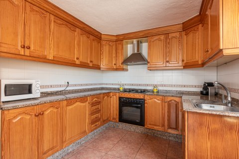 Продажа виллы в Гуардамар-дель-Сегура, Аликанте, Испания 7 спален, 266м2 №118716 - фото 6