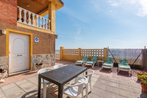 Продажа виллы в Гуардамар-дель-Сегура, Аликанте, Испания 7 спален, 266м2 №118716 - фото 29