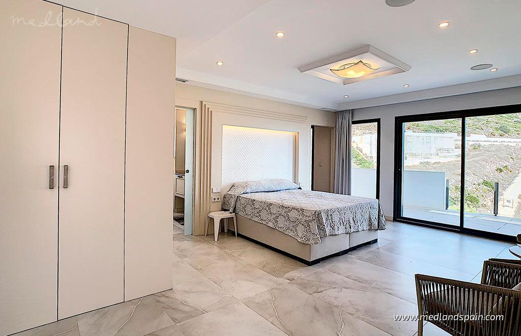 Villa en Cumbre Del Sol, Alicante, España 4 dormitorios, 212 m2 No. 49305