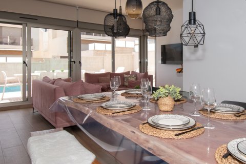 Продажа виллы Аликанте, Испания 5 спален, 190м2 №117385 - фото 17
