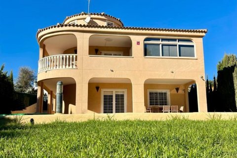 Villa for sale Los Balcones, Alicante, Spain 4 bedrooms, 325 sq.m. No. 115240 - photo 7