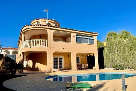 Villa for sale Los Balcones, Alicante, Spain 4 bedrooms, 325 sq.m. No. 115240 - photo 1