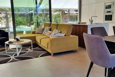 Villa for sale Pinar De Campoverde, Alicante, Spain 4 bedrooms,  No. 115195 - photo 6
