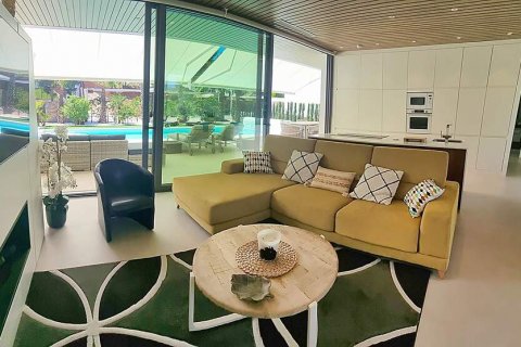 Villa for sale Pinar De Campoverde, Alicante, Spain 4 bedrooms,  No. 115195 - photo 4