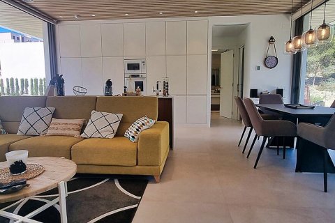 Villa for sale Pinar De Campoverde, Alicante, Spain 4 bedrooms,  No. 115195 - photo 7