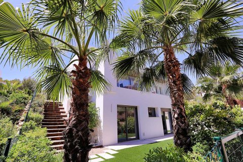 Villa for sale Pinar De Campoverde, Alicante, Spain 4 bedrooms,  No. 115195 - photo 29