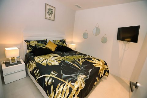 Villa for sale Pinar De Campoverde, Alicante, Spain 4 bedrooms,  No. 115195 - photo 28