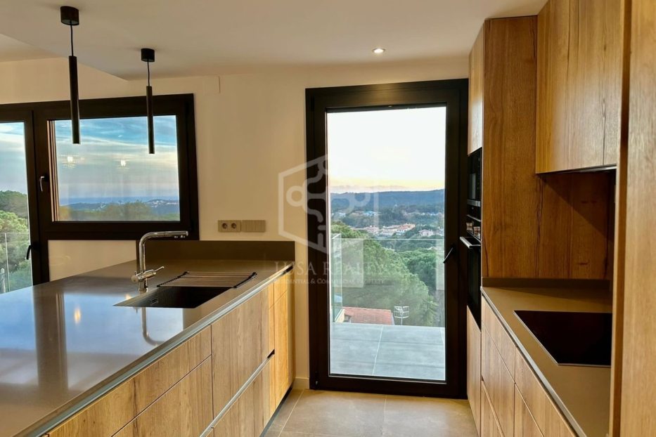 Villa in Lloret de Mar, Girona, Spanien 4 Schlafzimmer, 387 m2 Nr. 96999
