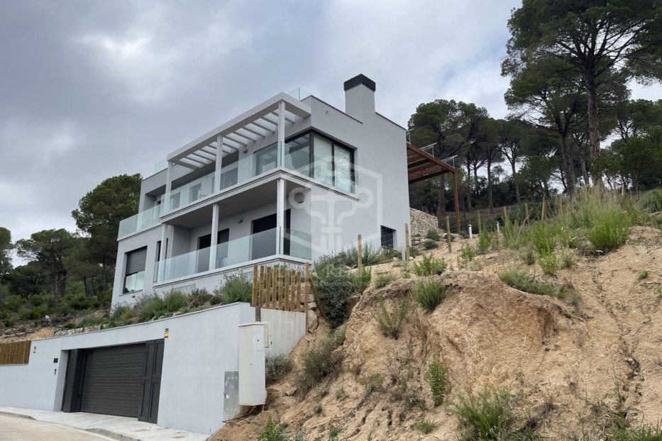 Villa in Lloret de Mar, Girona, Spanien 4 Schlafzimmer, 387 m2 Nr. 96999