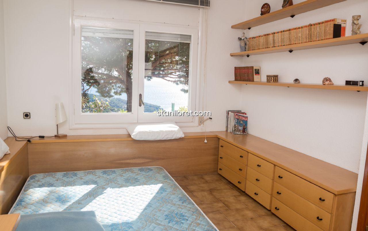 Villa in Lloret de Mar, Girona, Spanien 5 Schlafzimmer, 300 m2 Nr. 104037
