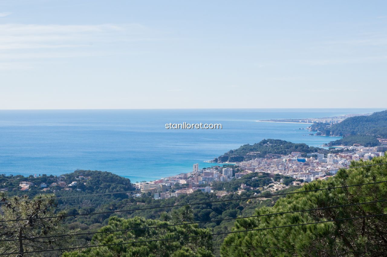 Villa in Lloret de Mar, Girona, Spanien 5 Schlafzimmer, 300 m2 Nr. 104037
