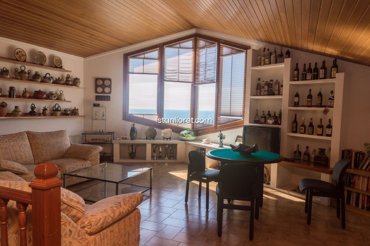 Villa in Lloret de Mar, Girona, Spanien 5 Schlafzimmer, 300 m2 Nr. 104037