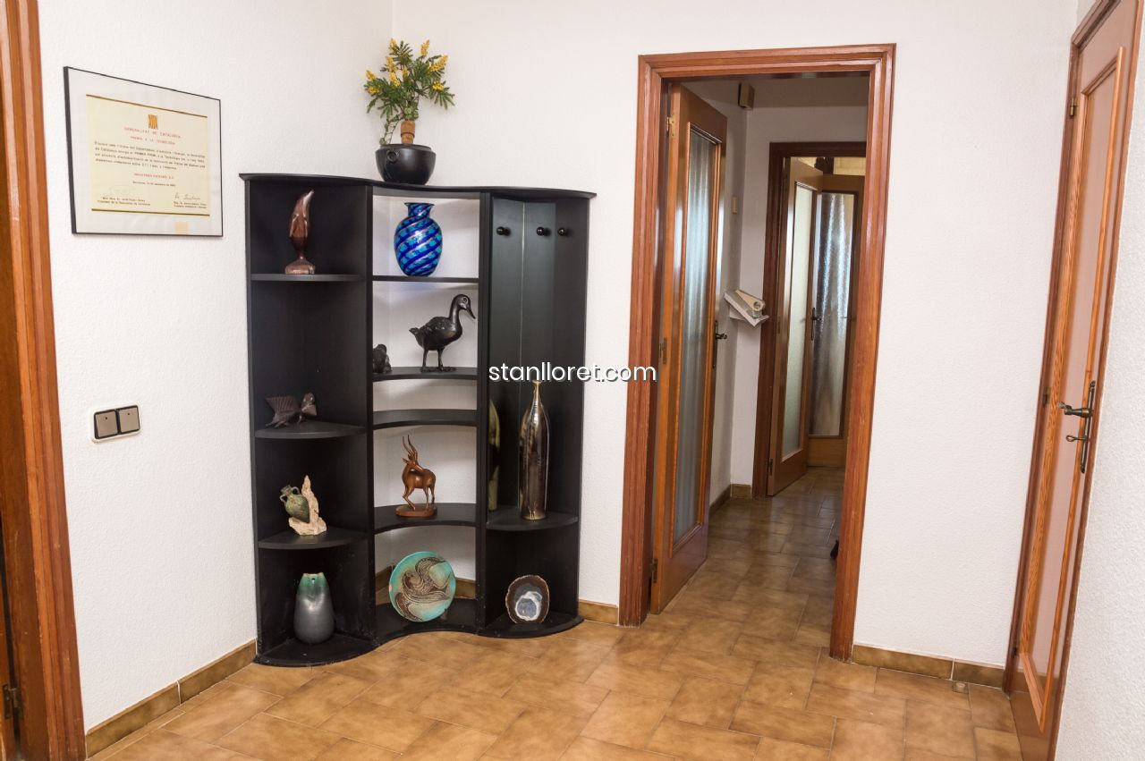 Villa in Lloret de Mar, Girona, Spanien 5 Schlafzimmer, 300 m2 Nr. 104037