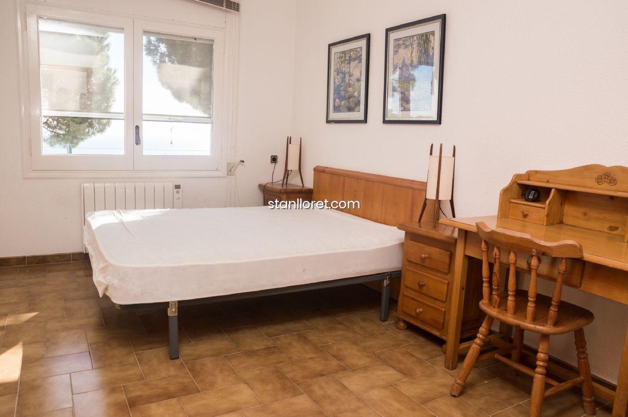Villa in Lloret de Mar, Girona, Spanien 5 Schlafzimmer, 300 m2 Nr. 104037