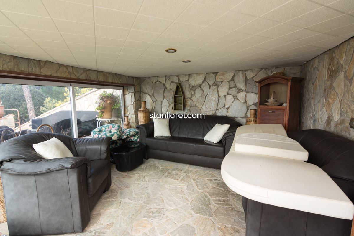 Villa en Lloret de Mar, Gerona, España 4 dormitorios, 309 m2 No. 104040