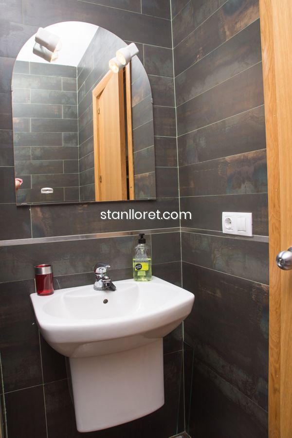 Villa en Lloret de Mar, Gerona, España 4 dormitorios, 223 m2 No. 104038
