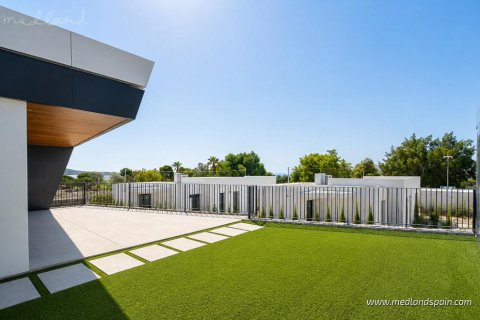 Villa for sale in El Campello, Alicante, Spain 3 bedrooms, 112 sq.m. No. 104980 - photo 2