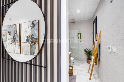 Продажа квартиры Ориуэла, Аликанте, Испания 2 спальни, 75м2 №83615 - фото 24