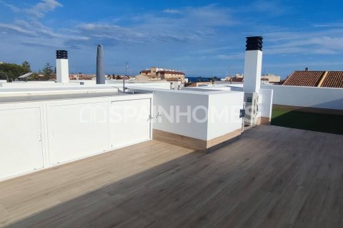 Villa till salu Pilar de la Horadada, Alicante, Spanien 3 sovrum, 197 kvm. Nr. 83614 - foto 11