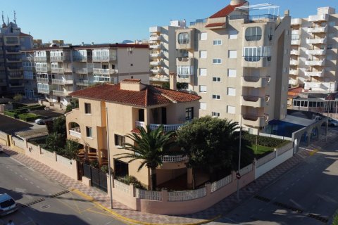 Villa for sale Xeraco, Valencia, Spain 4 bedrooms, 225 sq.m. No. 117227 - photo 2