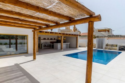 Villa for sale Torrevieja, Alicante, Spain 4 bedrooms, 190 sq.m. No. 114557 - photo 15
