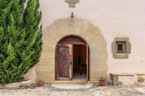 House for sale Girona, Spain 5 bedrooms, 645 sq.m. No. 22818 - photo 6