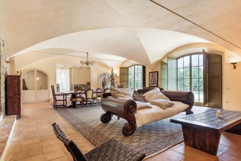 House for sale Girona, Spain 5 bedrooms, 645 sq.m. No. 22818 - photo 10