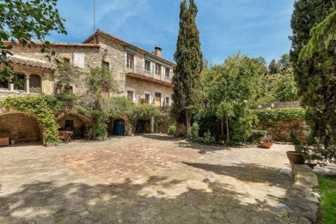 Talo myytävänä Girona, Espanja, 13 makuuhuonetta, 1000 m2 No. 22849 - kuva 5