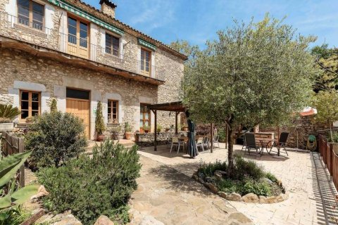 Talo myytävänä Girona, Espanja, 13 makuuhuonetta, 1000 m2 No. 22849 - kuva 4