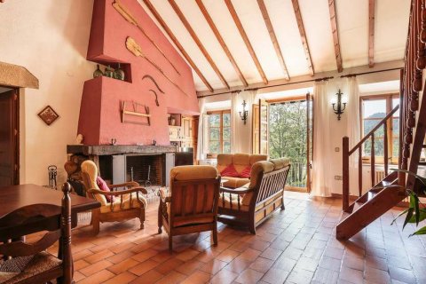 Talo myytävänä Girona, Espanja, 13 makuuhuonetta, 1000 m2 No. 22849 - kuva 18