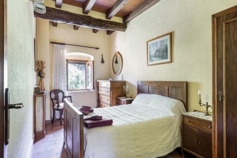 Talo myytävänä Girona, Espanja, 13 makuuhuonetta, 1000 m2 No. 22849 - kuva 27