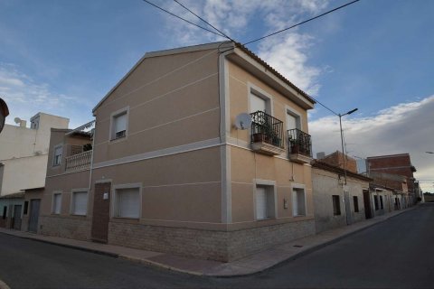 Townhouse à vendre Pinoso, Alicante, Espagne, 4 chambres,  No. 116397 - photo 1