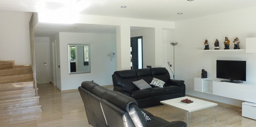 House S'Agaro, Girona, Spain 4 bedrooms, 400 sq.m. No. 22461