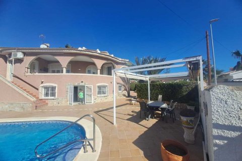 Villa à vendre Ciudad Quesada, Alicante, Espagne, 5 chambres,  No. 115604 - photo 3