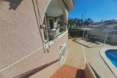 Villa à vendre Ciudad Quesada, Alicante, Espagne, 5 chambres,  No. 115604 - photo 8