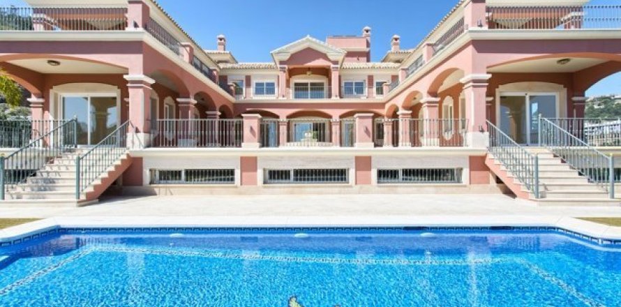 House Benahavis, Malaga, Spain 11 bedrooms, 1524 sq.m. No. 23072