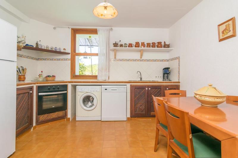 Finca i Soller, Mallorca, Spanien 10 sovrum, 965 kvm. Nr. 98849