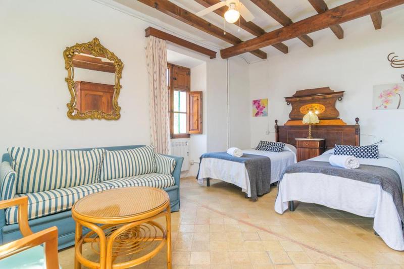 Finca i Soller, Mallorca, Spanien 10 sovrum, 965 kvm. Nr. 98849