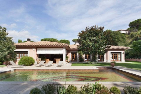 Сasa en venta Platja D'aro, Gerona, España 5 dormitorios, 500 m2 No. 22786 - foto 2