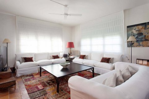 Сasa en venta Platja D'aro, Gerona, España 5 dormitorios, 500 m2 No. 22786 - foto 11