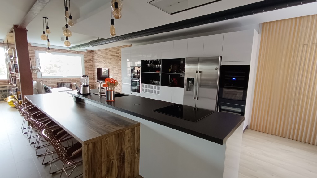 Квартира в Мадрид, Испания 2 спальни, 156м2 №93631