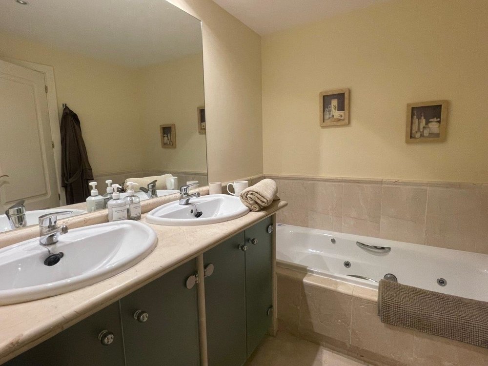 Apartamento en Santa Ponsa, Mallorca, España 2 dormitorios, 130 m2 No. 103838